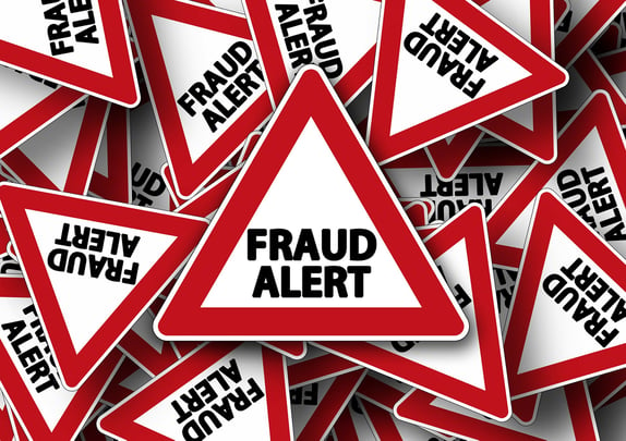 Fraud alert = alerte à la fraude
